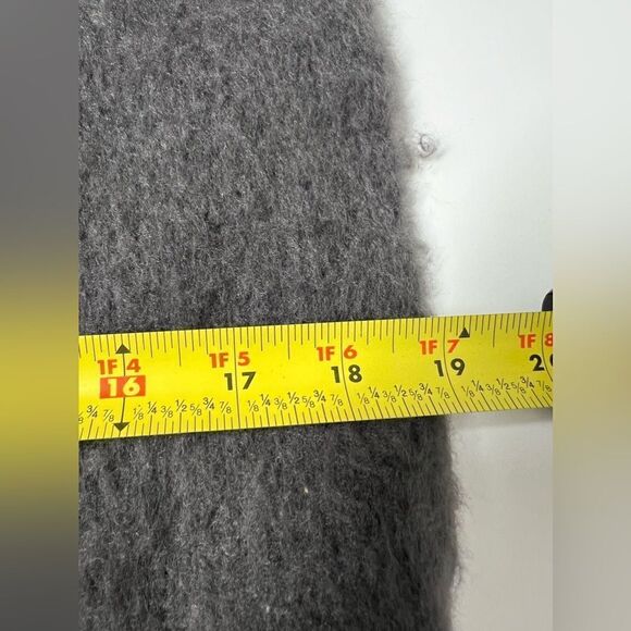 J. Ferrar Women's Scarf Solid Grey Heather 19” X 75”  NWT - Picture 9 of 12